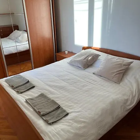 T&j Apartman *
