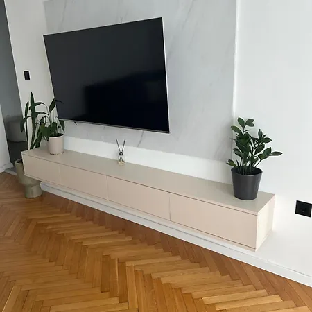 T&j Zára